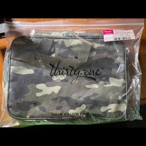 Thirty-One Fold-Up Travel Bag